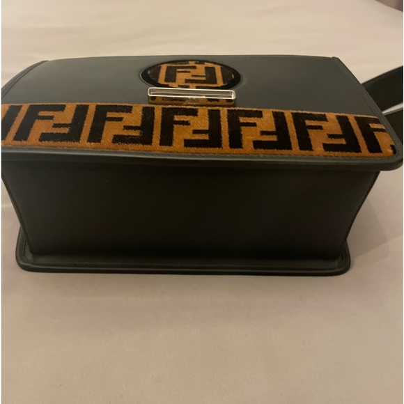 Fendi Logo Leather and Velvet Shoulder Bag - Picture 5 of 8